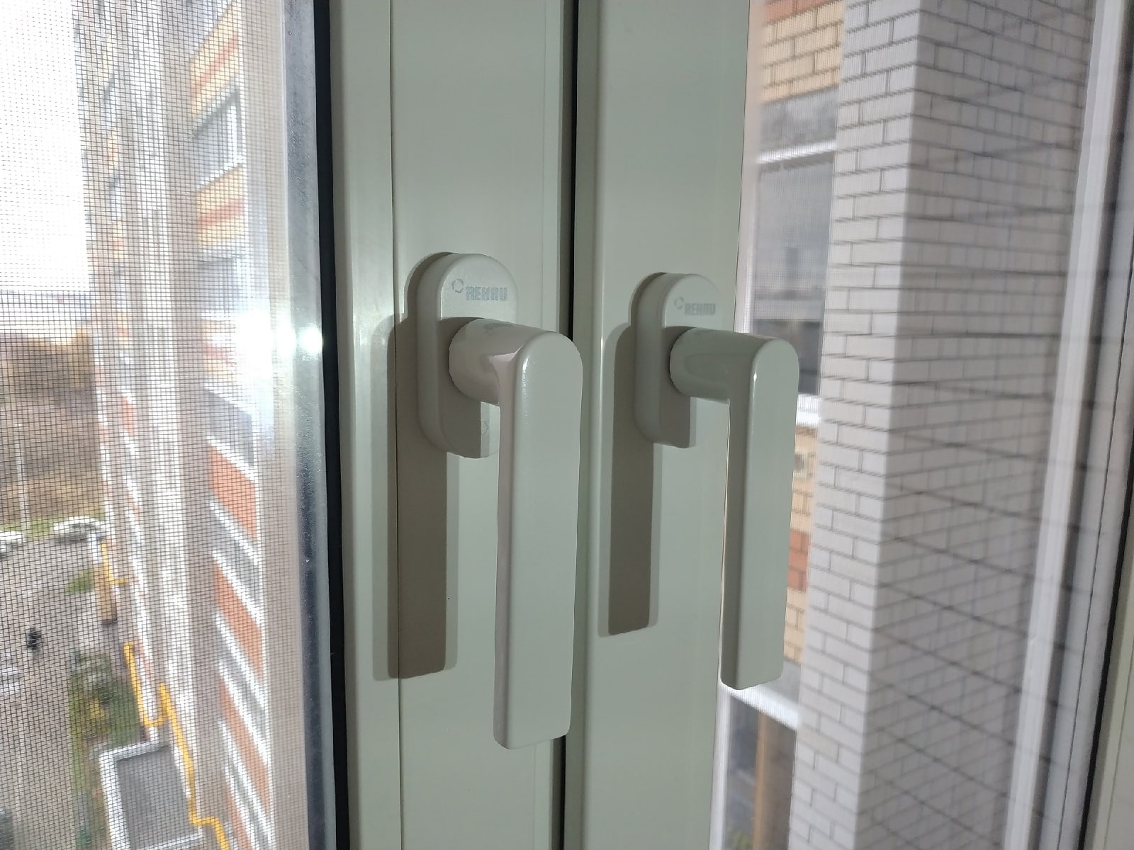 Пластиковые окна ПВХ — установка Rehau, Veka, KBE в Чебоксарах